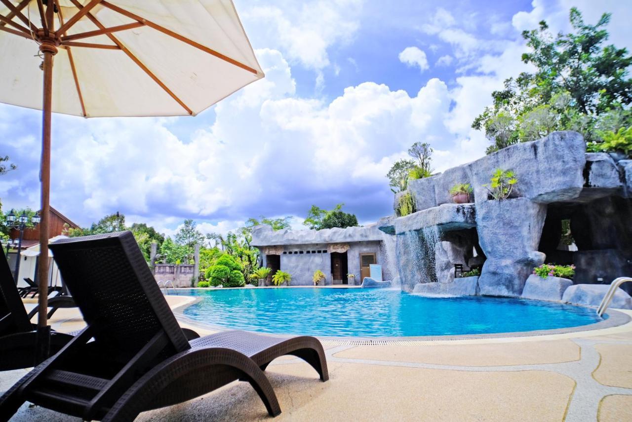 Rnana Grand Hotel Phang Nga Exterior foto